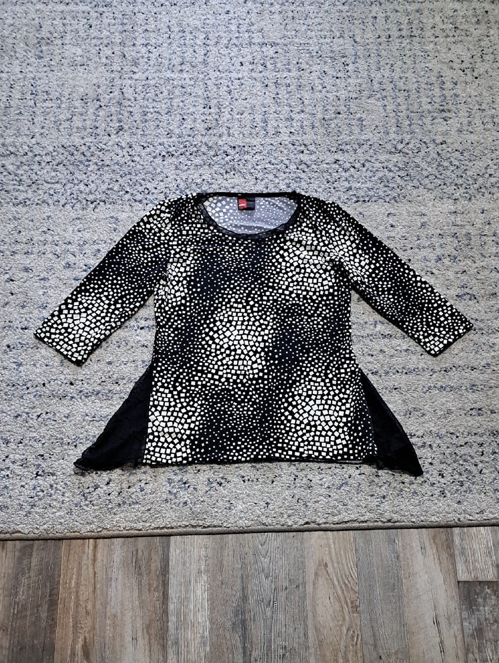 Rouge Helium Black and White Printed Tunic Top